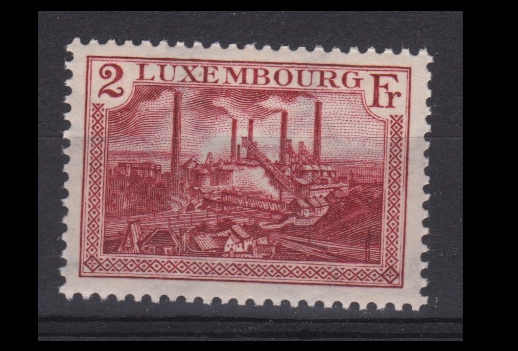 Lux 1937 302